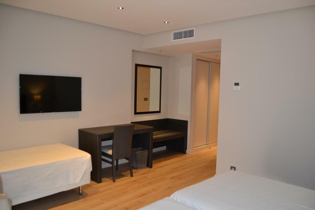 Hotel Villegas Valencia de Don Juan Eksteriør billede